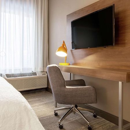Hampton Inn Rockford Exteriör bild