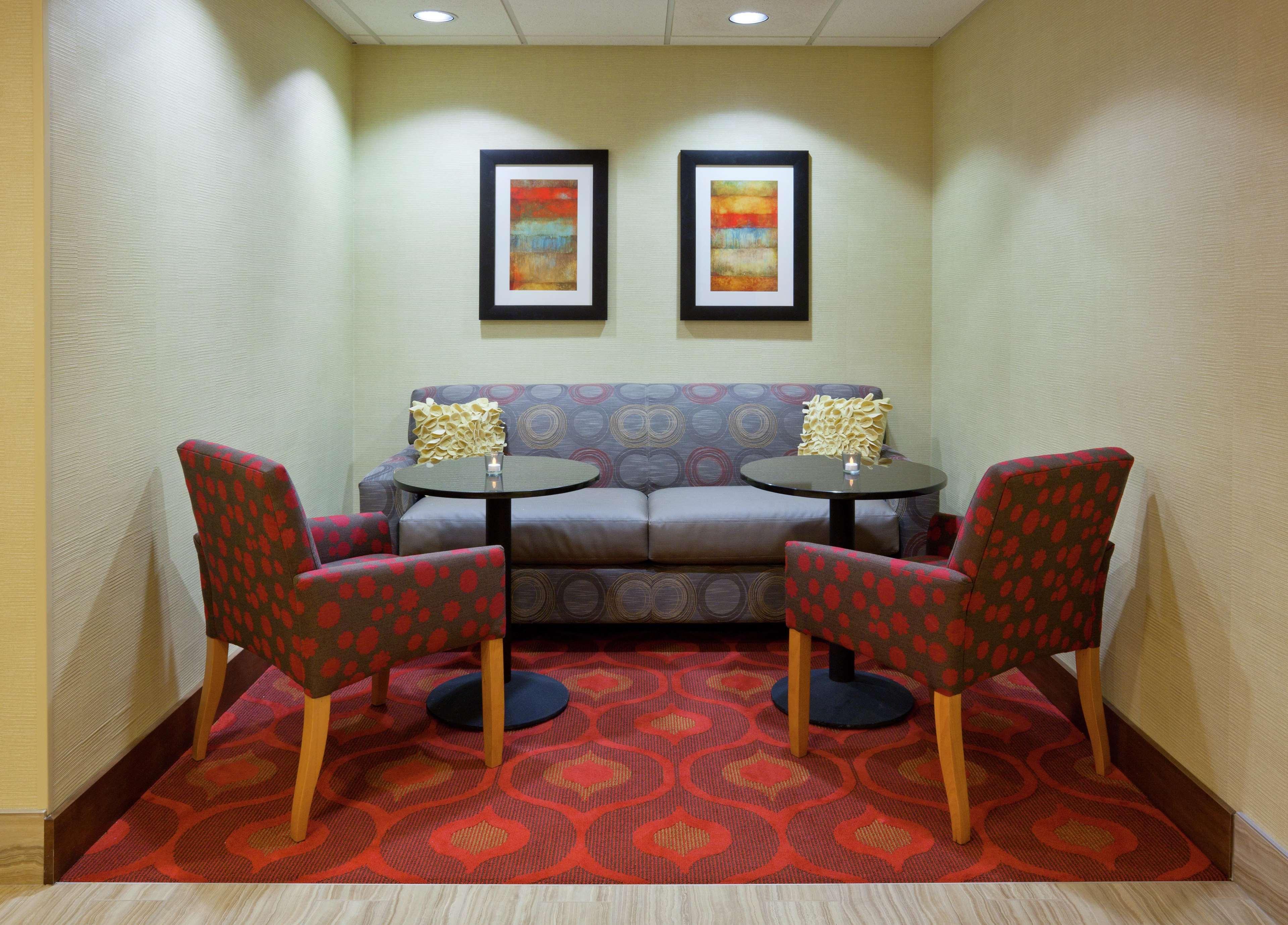 Hampton Inn Rockford Exteriör bild