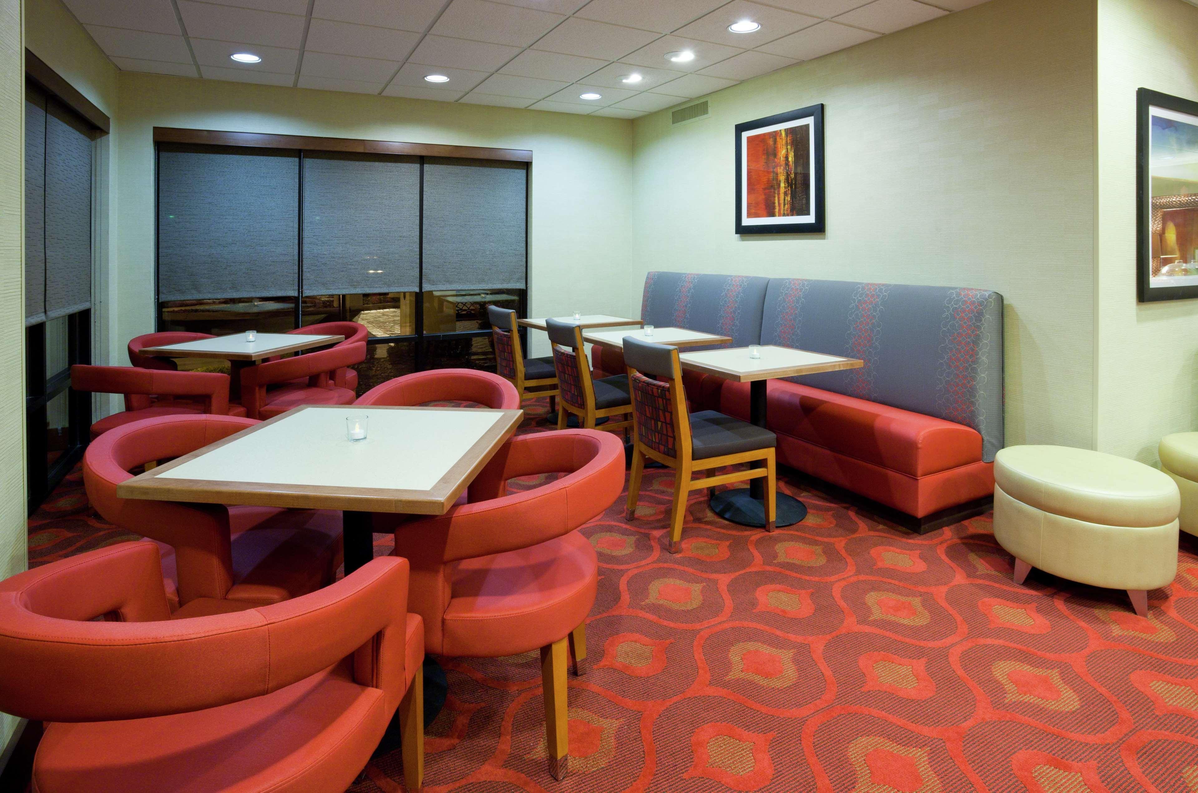 Hampton Inn Rockford Exteriör bild