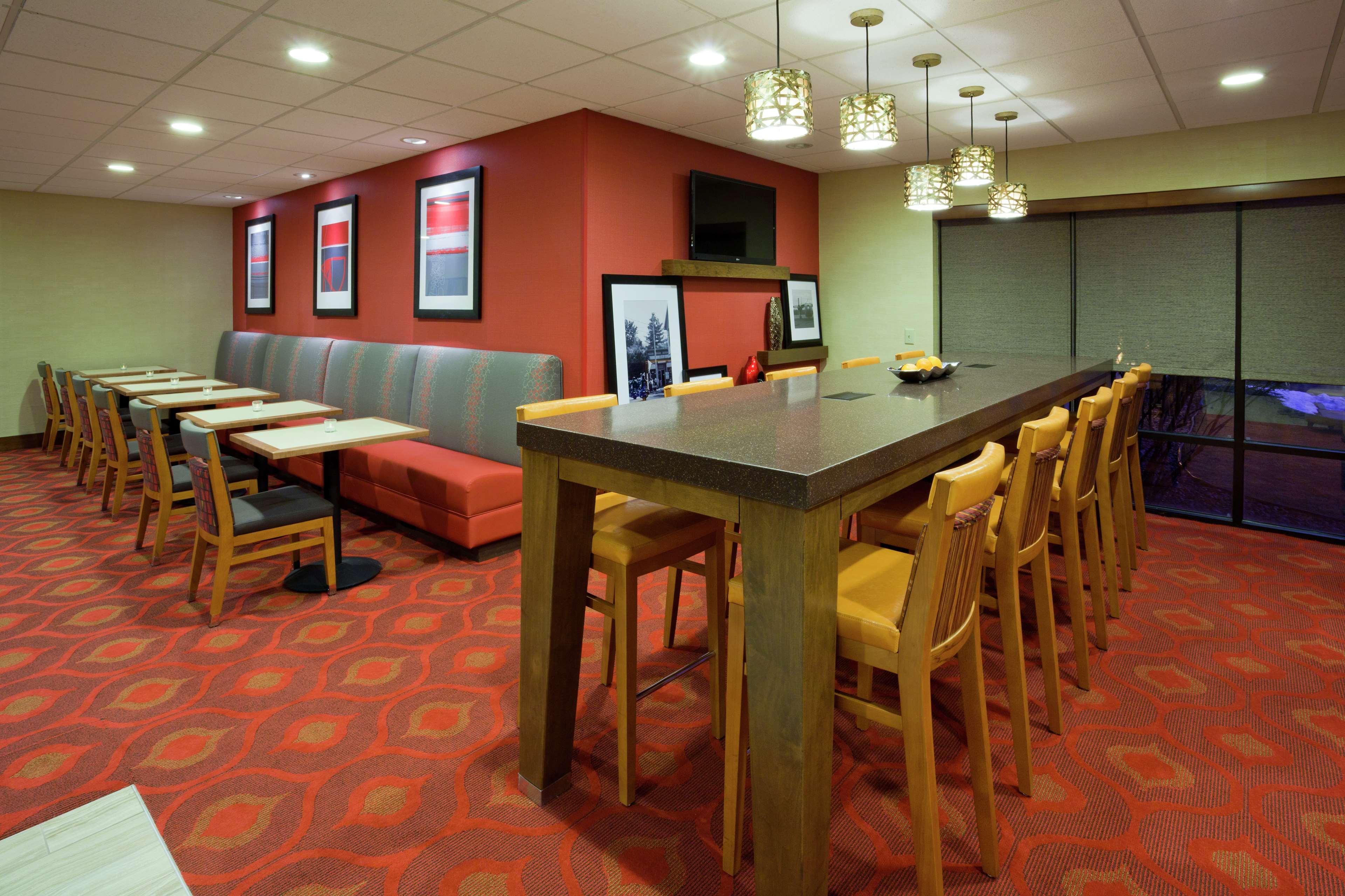 Hampton Inn Rockford Exteriör bild